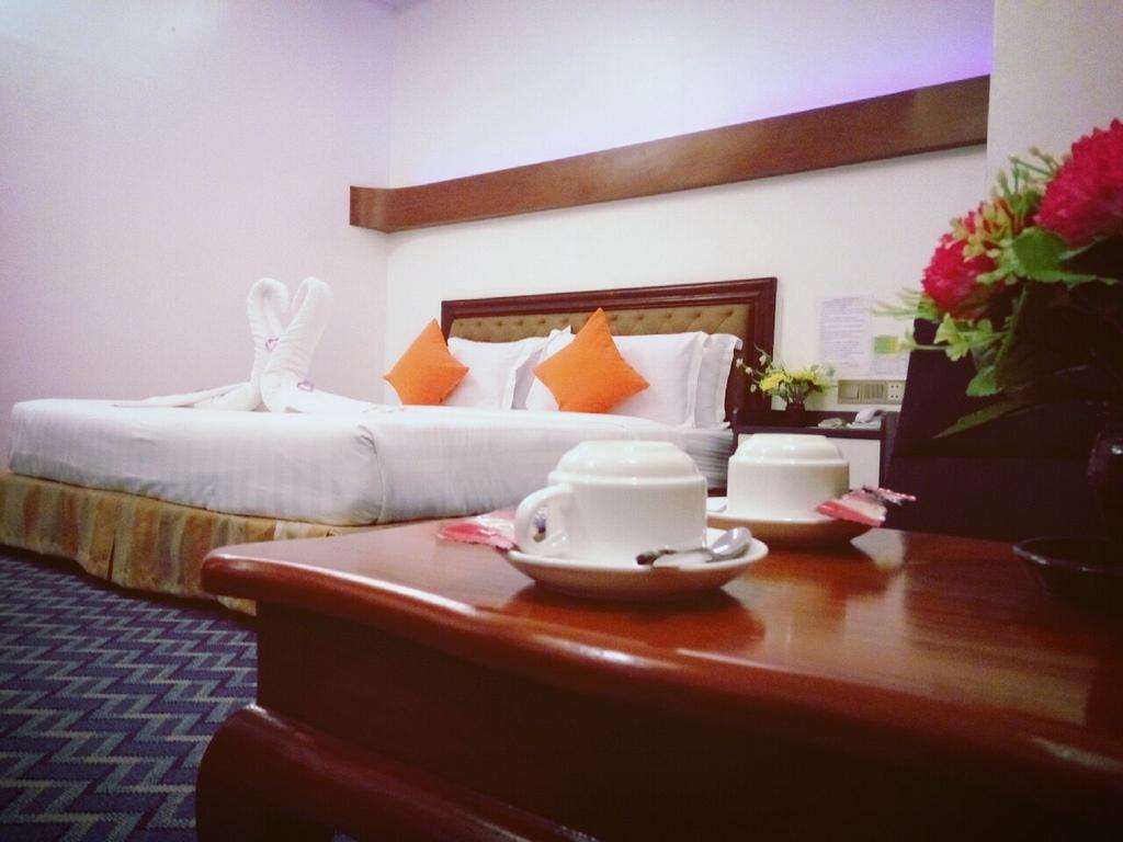מנדלאי Perfect Hotel מראה חיצוני תמונה